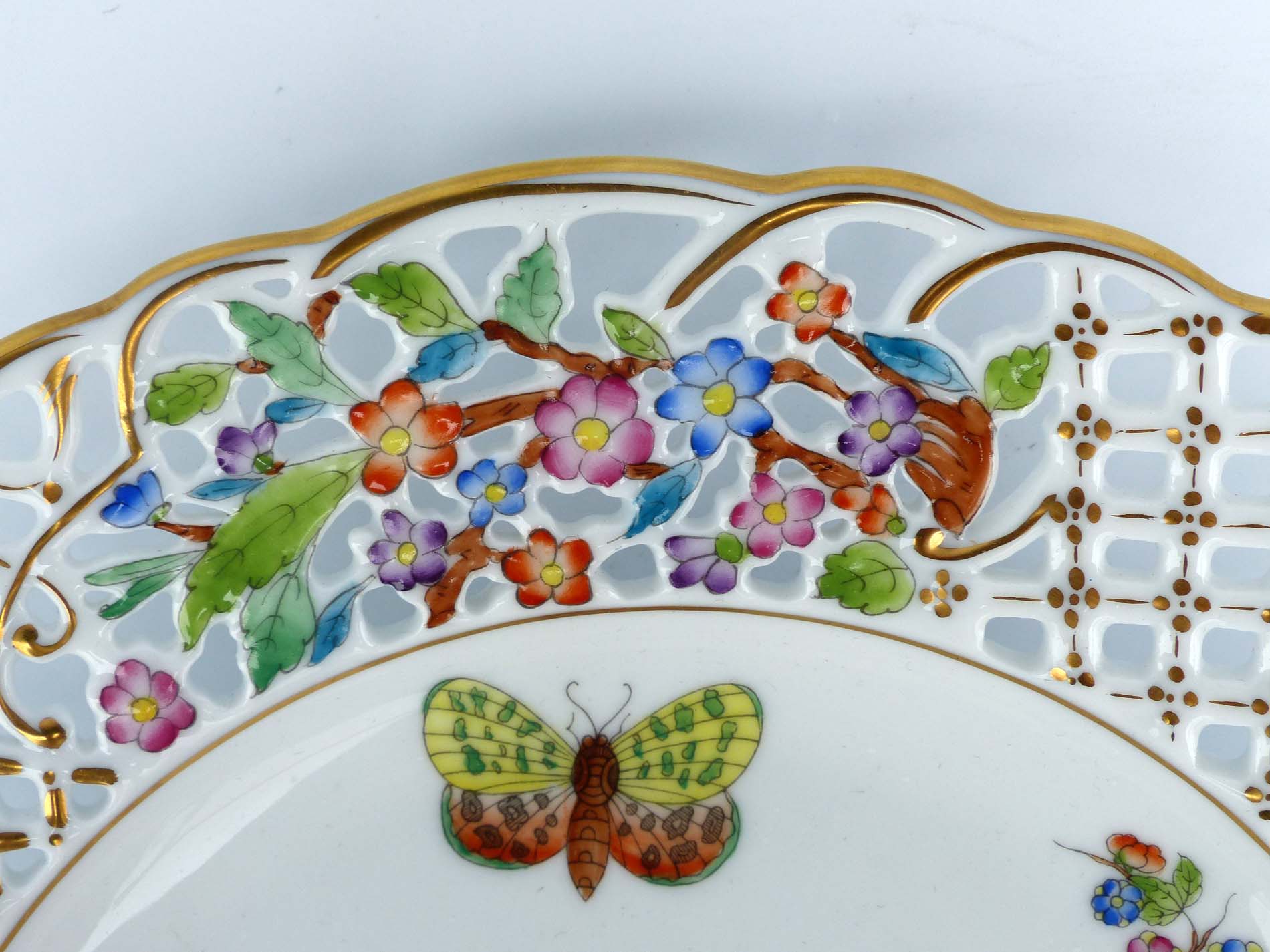 Vintage Herend Hungary Handpainted Plate Modernism